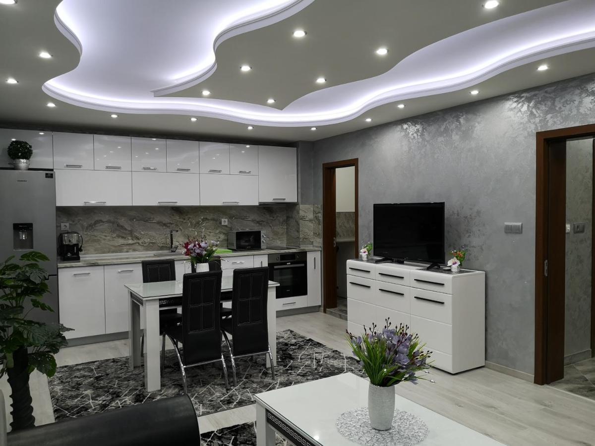 City Apartments - A Brand New Luxury & Comfy 2 Asenovgrad Exteriör bild