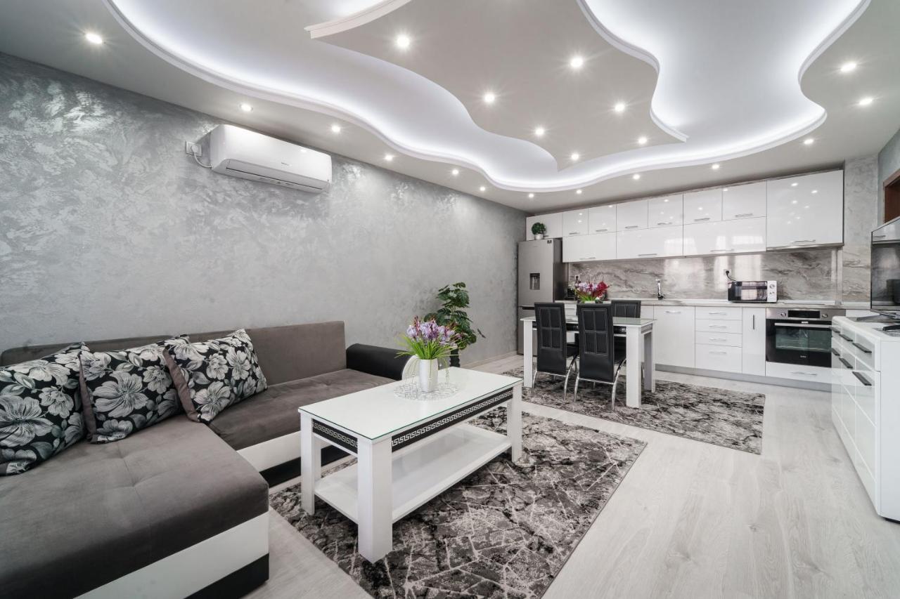 City Apartments - A Brand New Luxury & Comfy 2 Asenovgrad Exteriör bild